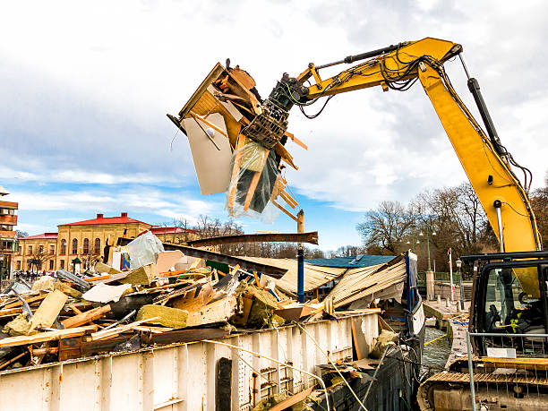 Best Yard Cleanup Services  in Osage City, KS